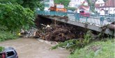 Verklausung einer Brücke an der Starzel beim Hochwasserereignis im Jahr 2008 Verklausung einer Brücke an der Starzel beim Hochwasserereignis im Jahr 2008