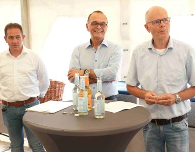 (v.l.n.r) Herren Prof. Dr. Hannes Kopf (Präsident der Struktur- und Genehmigungsdirektion Süd / SGD Süd), Landrat Dr. Fritz Brechtel sowie Dipl. Ing. Heinrich Bräckelmann